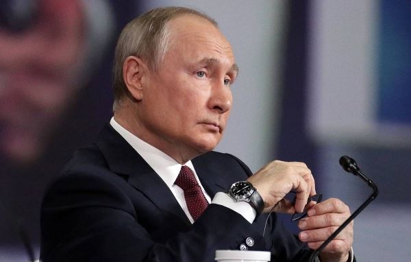 Путин назвал единственное ограничение для оппозиции и СМИ в России
