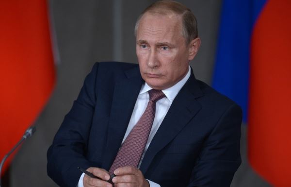 Путин: США твердым шагом идут по пути СССР