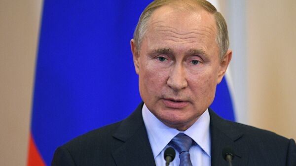Путин поручил МИД отслеживать судьбу задержанной в Минске россиянки