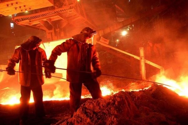«Нахлобучили» на 100 млрд: почему Белоусов призвал металлургов делиться