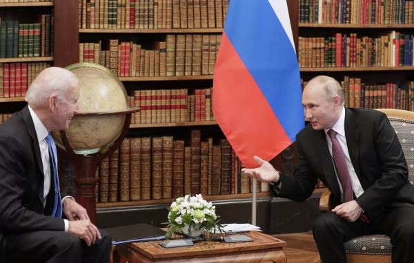 Песков констатировал расхождения по Белоруссии у Путина и Байдена на саммите в Женеве
