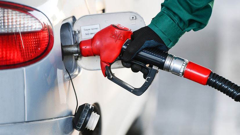 Запасы на лето: как могут измениться цены на бензин в России в ближайшие месяцы